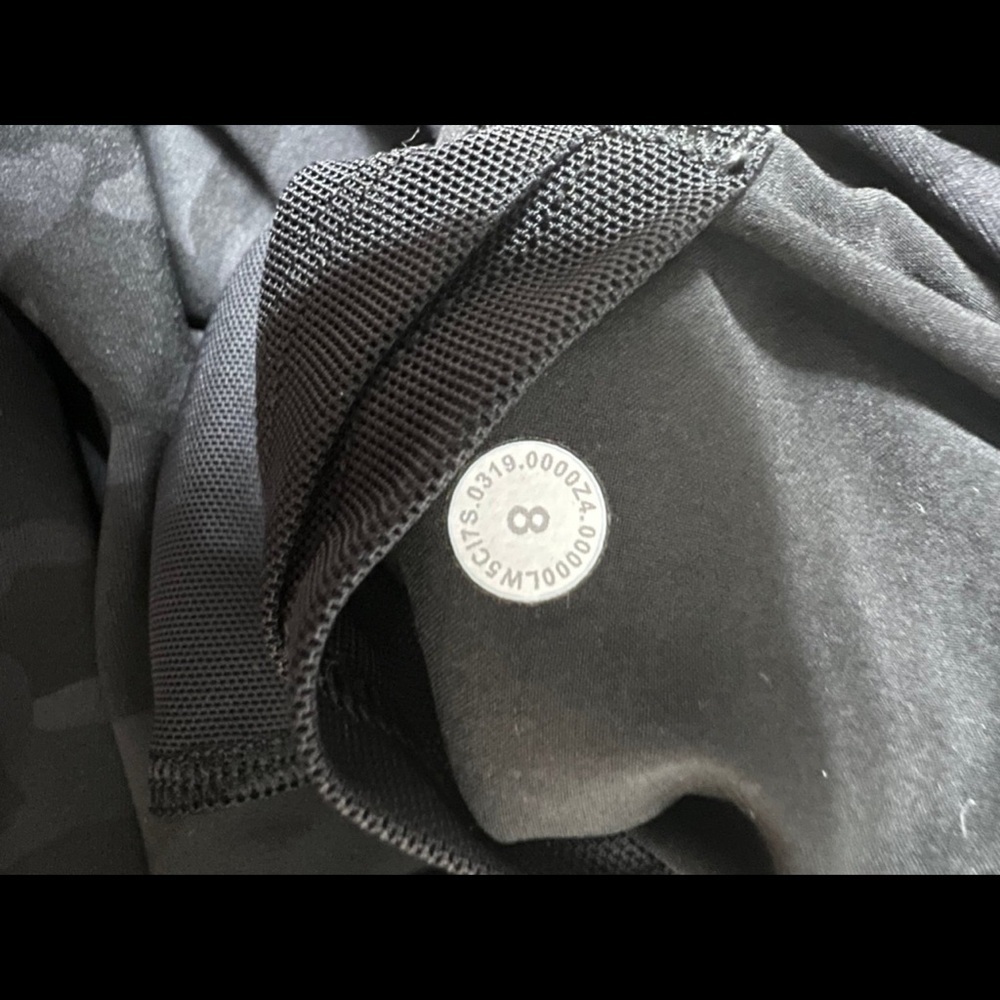 Lululemon On the Fly 7/8 Pant Incognito Camo Multi Grey - Picture 2 of 3